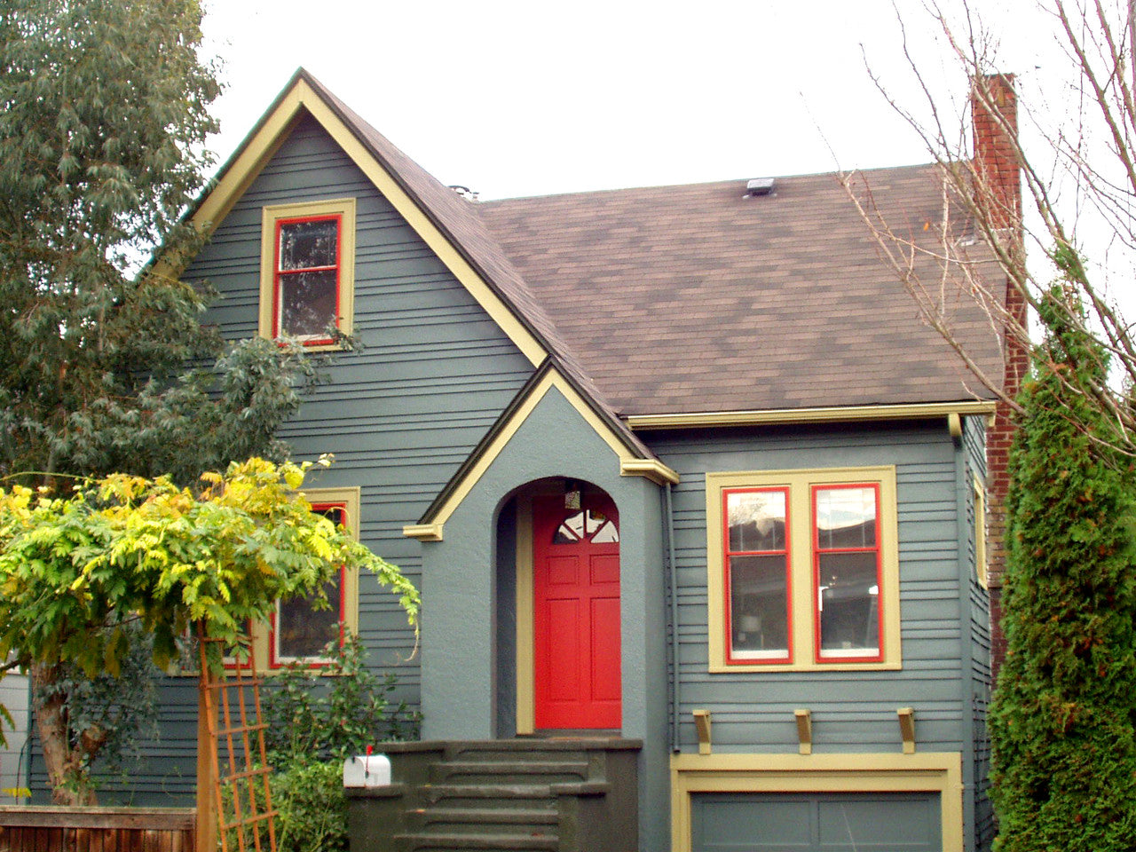 Exterior Paint Color Design: Cheerful Tudor